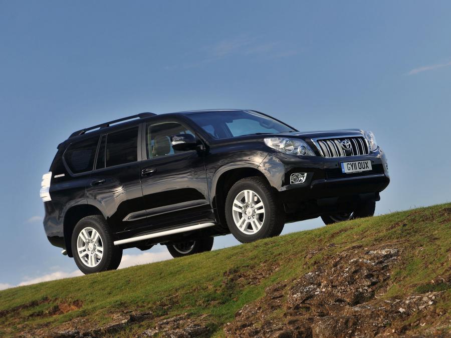  Toyota Land Cruiser Prado 150 60th Anniversary 2011 года  (UK) (фото 16 из 20)